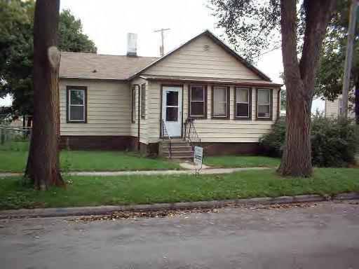 157 W Hawkins, Kankakee, IL 60901