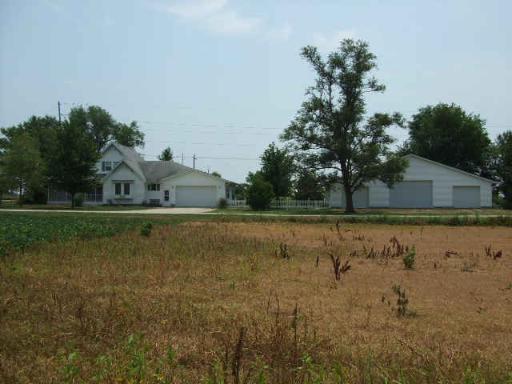 602 E Front, Gilman, IL 60938