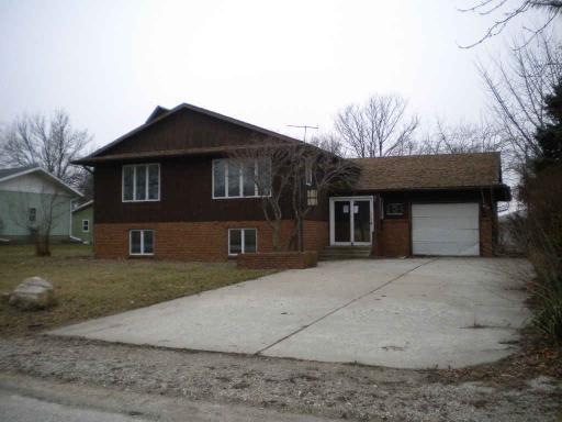 318 N Green St., Melvin, IL 60952