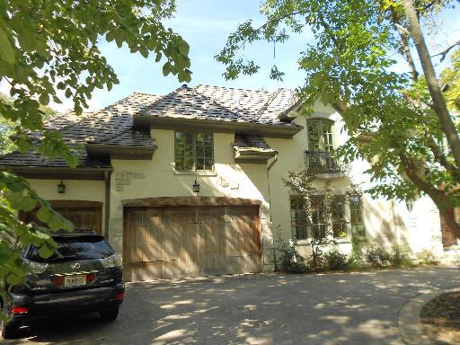 2788 Roslyn Ln., Highland Park, IL 60035