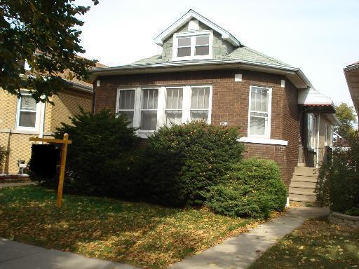 5922 W Roscoe St., Chicago, IL 60634