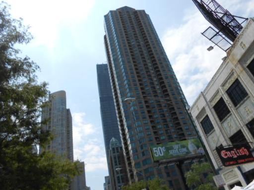 400 N Lasalle St. #911, Chicago, IL 60654