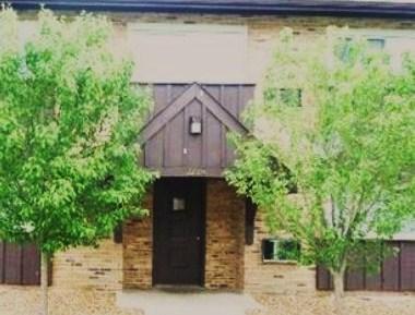 2220 Arbor Cir. #25, Downers Grove, IL 60515