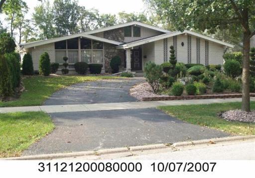 1498 Heather Hill Crescent, Flossmoor, IL 60422