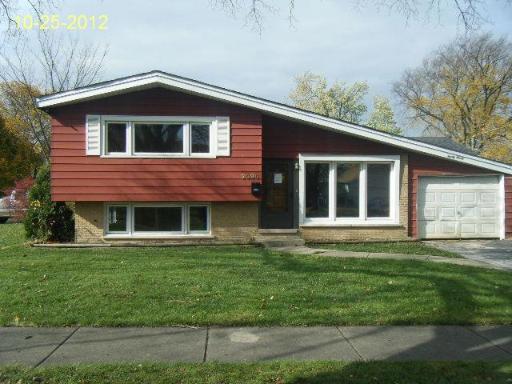 2090 Fox Ln., Des Plaines, IL 60018
