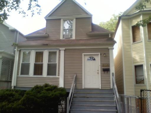 8026 S Escanaba Ave., Chicago, IL 60617