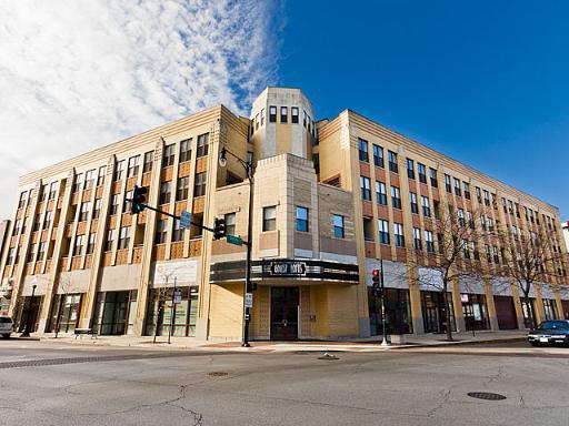 1645 W School #421, Chicago, IL 60657