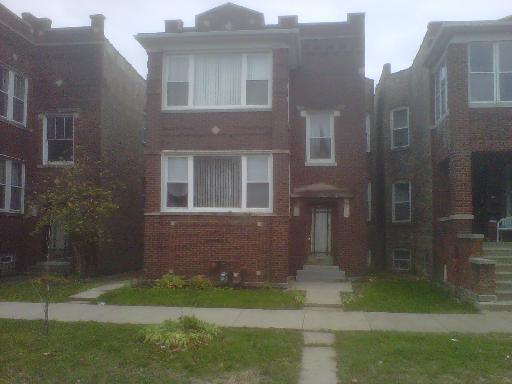 3319 W Cullom Ave., Chicago, IL 60618