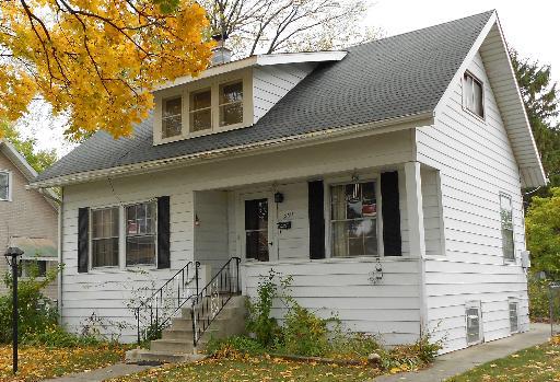 2611 N Mont Clare Ave., Chicago, IL 60607