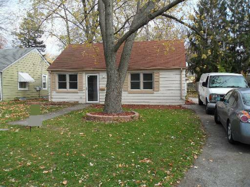 570 Farnum Ave., Aurora, IL 60505