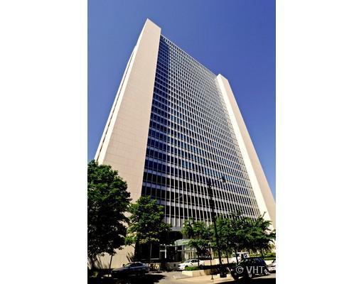 500 W Superior St. #1713, Chicago, IL 60654