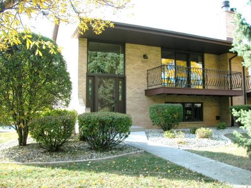 16037 Pine Dr. #15-72, Tinley Park, IL 60477