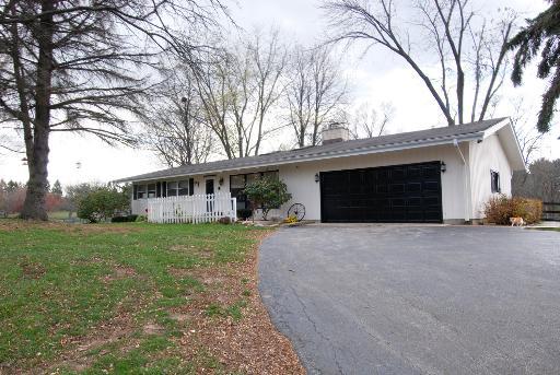 10223 Lucas Rd., Woodstock, IL 60098