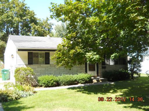 301 Edgelawn Dr., Plano, IL 60545