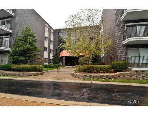 9530 Lamon #409, Skokie, IL 60077
