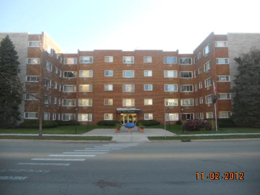 222 Madison St. #402, Joliet, IL 60435