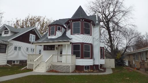 1908 E State St., Rockford, IL 61104