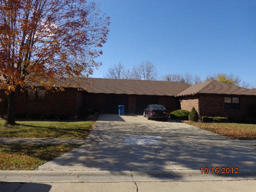 305/307 Carriage Dr., Morris, IL 60450
