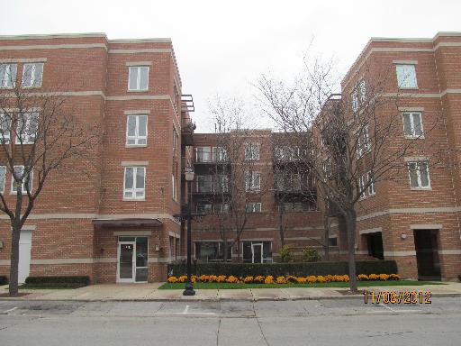 5040 Warren St. #402, Skokie, IL 60077