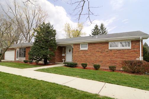 135 N Park Blvd., Glen Ellyn, IL 60137
