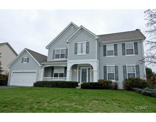 1044 Angle Tarn, West Dundee, IL 60118