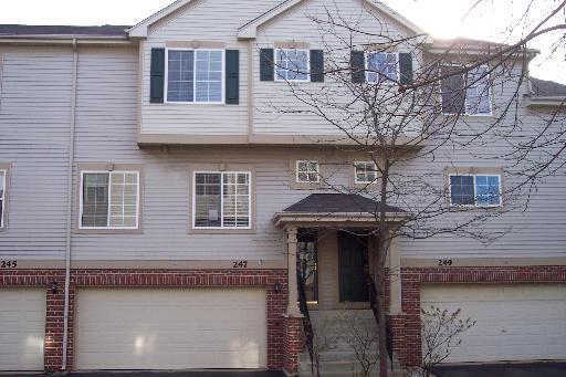 247 Monarch Dr., Streamwood, IL 60107