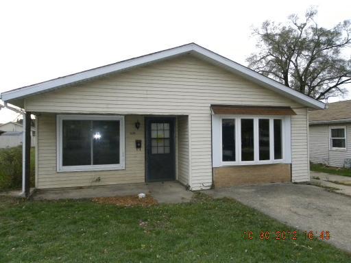 1129 Hinckley, Aurora, IL 60505
