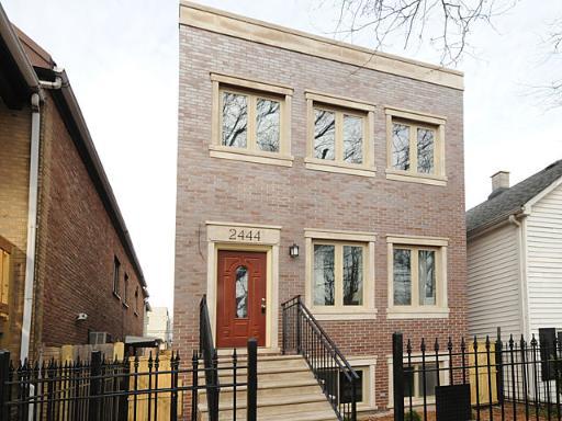2444 W Carmen Ave., Chicago, IL 60625