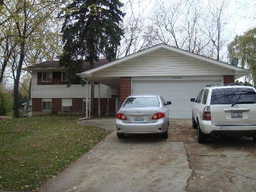 1660 Kent Rd., Hoffman Estates, IL 60169