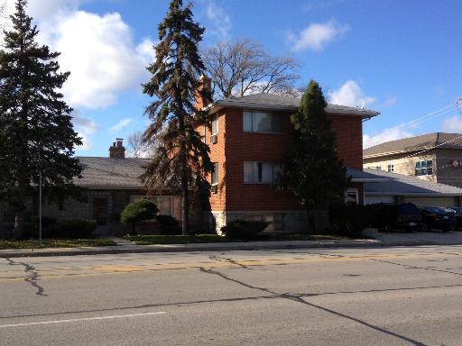 4322 S Fairview Ave., Downers Grove, IL 60515