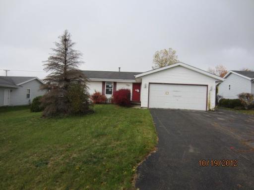 10240 Fawn Prairie Dr., Roscoe, IL 61073