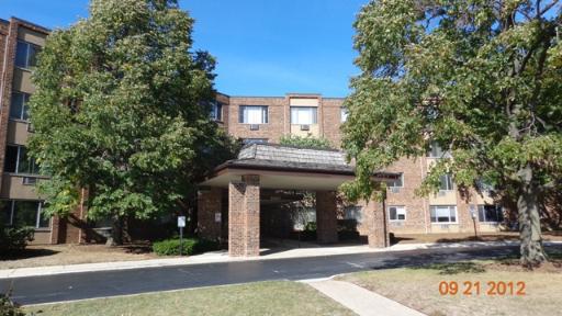 1880 Bonnie Ln. #410, Hoffman Estates, IL 60169