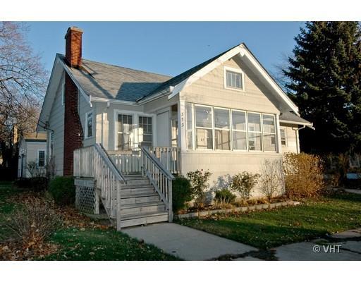 353 Jewett St., Elgin, IL 60123