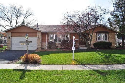 1213 60th Pl., Downers Grove, IL 60516