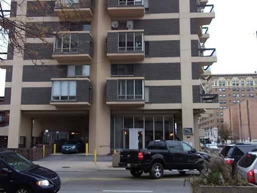 6166 N Sheridan Ave. #16G, Chicago, IL 60660