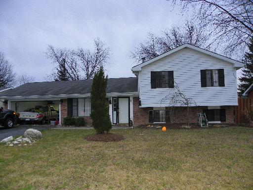 2273 Leeward Ln., Hanover Park, IL 60133