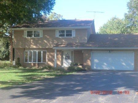 800 Konen Ave., Aurora, IL 60505