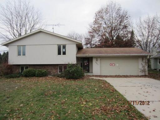 5811 Pepper Dr., Rockford, IL 61114