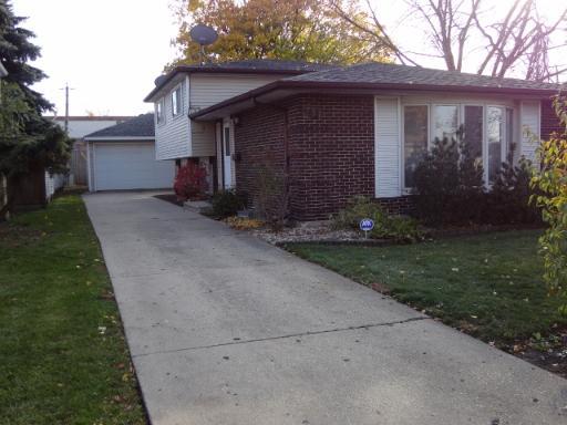 781 Cordial Dr., Des Plaines, IL 60018