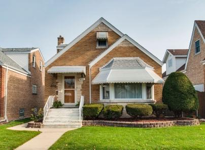 4215 N Parkside Ave., Chicago, IL 60634