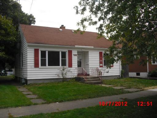 706 Hinman St., Aurora, IL 60505