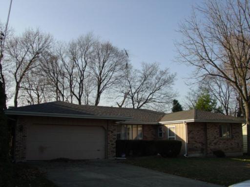 142 N Weston Ave., Elgin, IL 60123