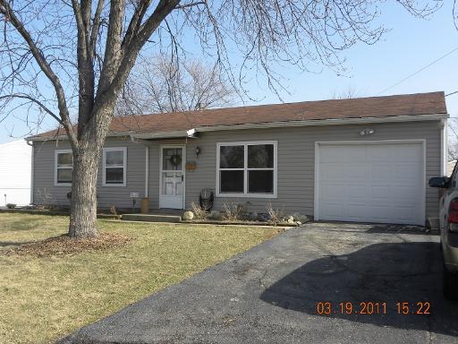 233 Gordon Ave., Romeoville, IL 60446