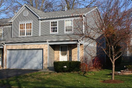 907 Old Oak Cir., Algonquin, IL 60102