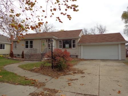 18521 Ridgewood Ave., Lansing, IL 60438