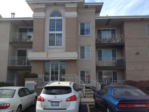 4246 W 77th St. #305, Chicago, IL 60652