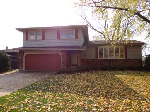 9 Green Ridge Rd., Elgin, IL 60120