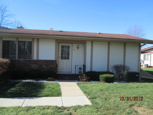 818 Wiltshire Dr. #3, Mchenry, IL 60050