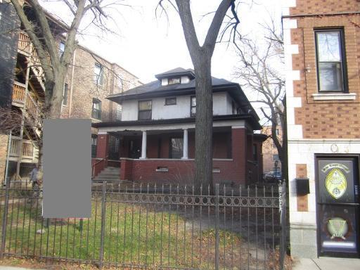 7015 N Sheridan Rd., Chicago, IL 60626