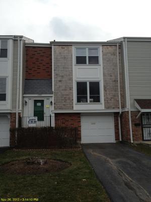 1969 Governors Ln., Hoffman Estates, IL 60169